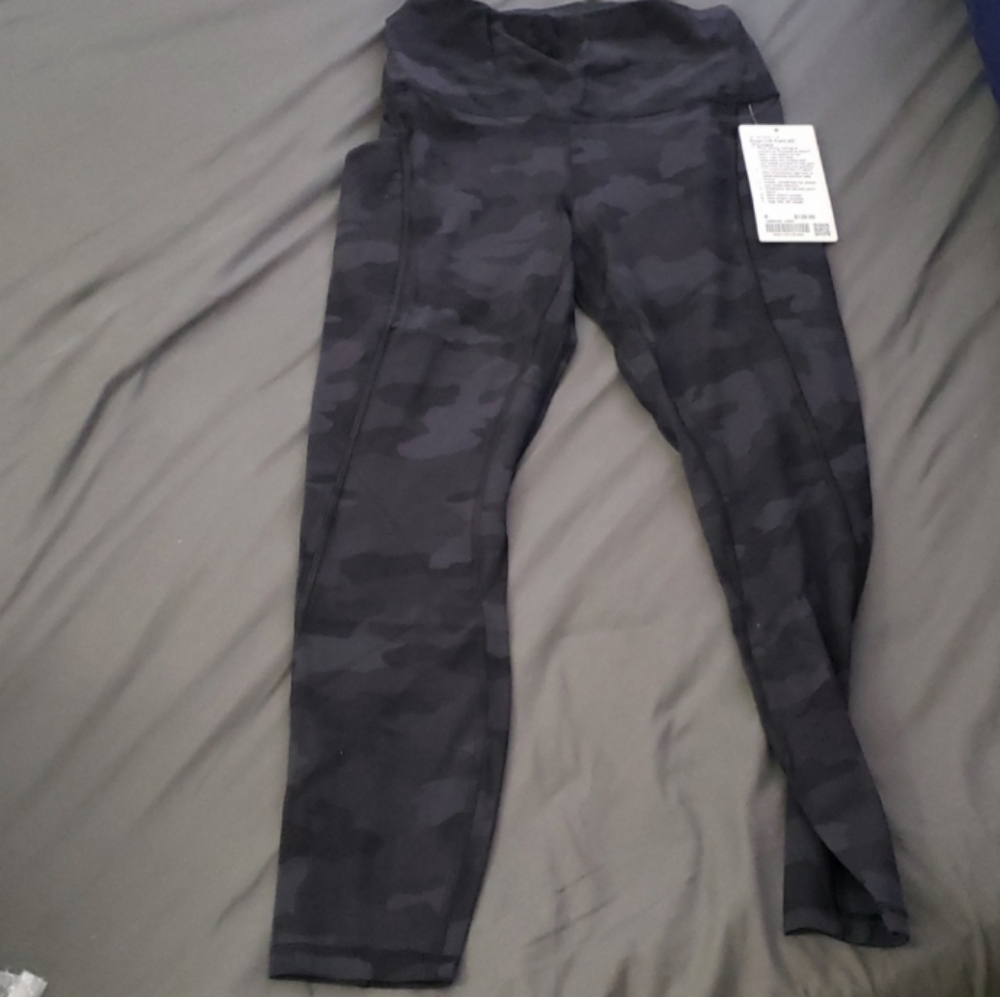 NWT 🍋 Lululemon 🍋 Align  25" Camo Size 2
